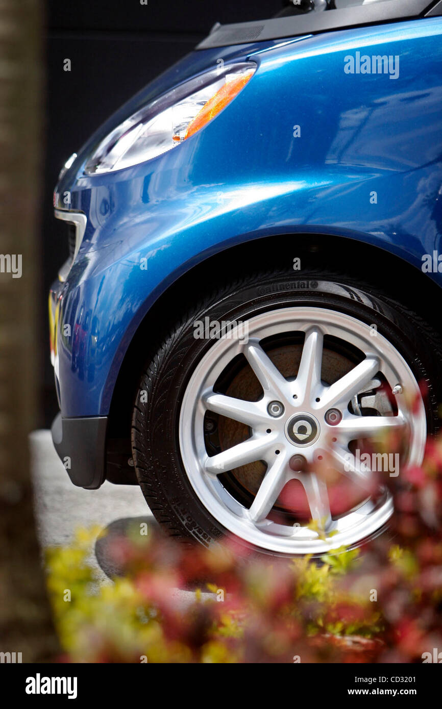 CLEARWATER Thursday (4/232008) 2) The 106-inch-long car places the cab