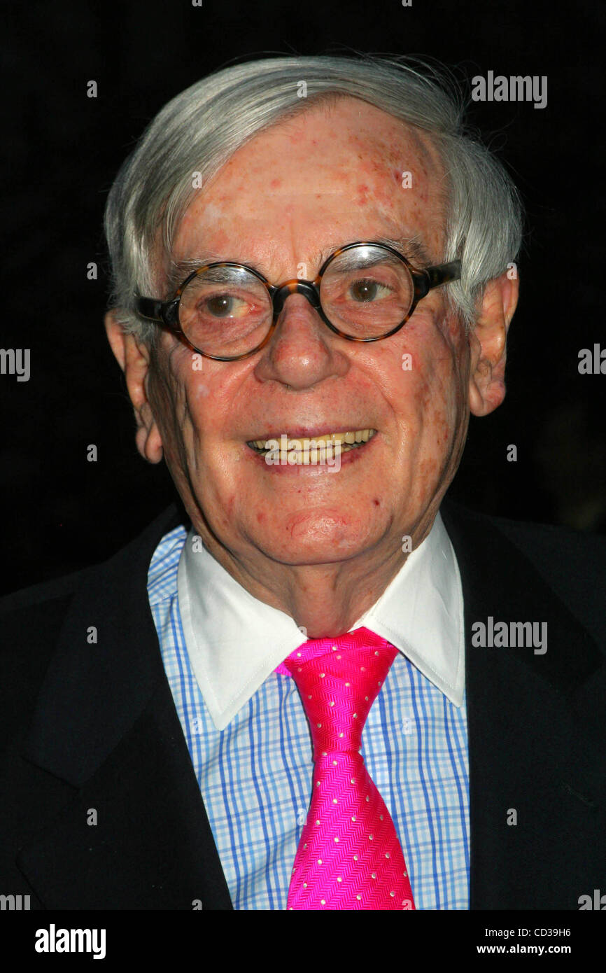 Dominick dunne hi-res stock photography and images - Alamy