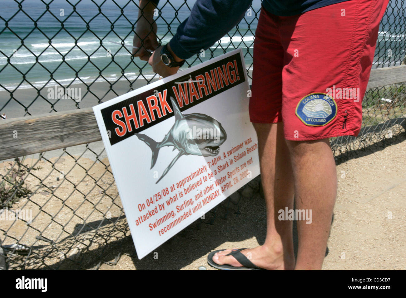 Shark attack warning sign hires stock photography and images Alamy