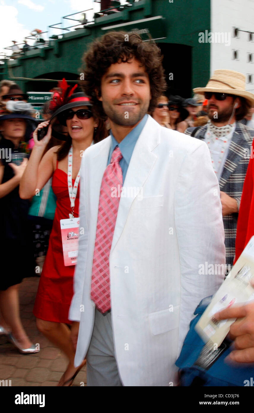 Actor Adrian Grenier arrived at the 134th running of the Kentucky Derby Saturday May 3, 2008, at Churchill Downs, Louisville, Ky. Photo by Charles Bertram | Staff Stock Photo