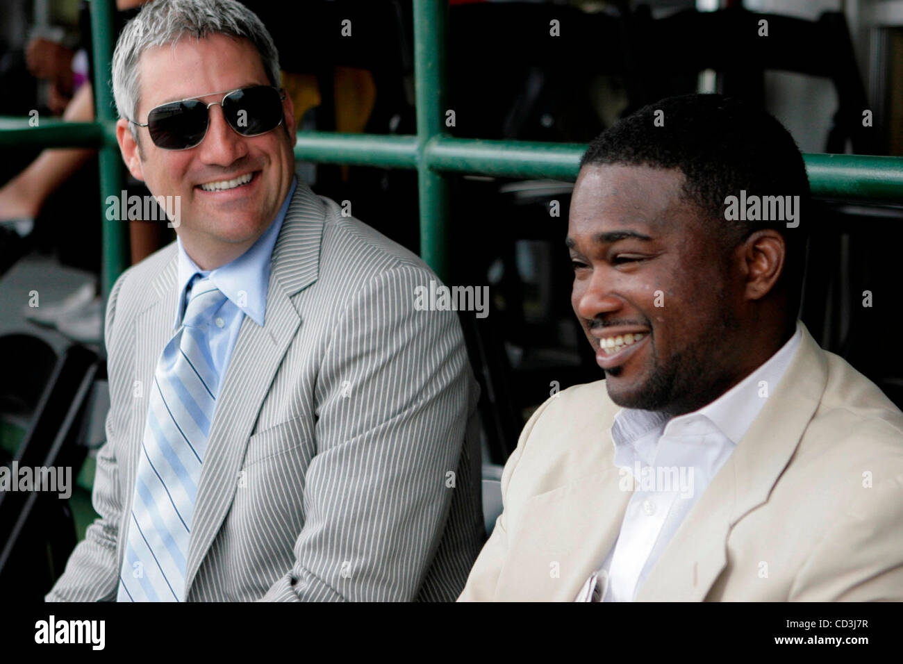 Singer Taylor Hicks sat with Levelle Little of St. Louis MO at the 134th running of the Kentucky Derby Saturday May 3, 2008, at Churchill Downs, Louisville, Ky. Hicks pick for the Derby was Denis of Cork.  'He's a long shot and I was s long shot so he's got a chance.'  Photo by Angela Shoemaker Stock Photo