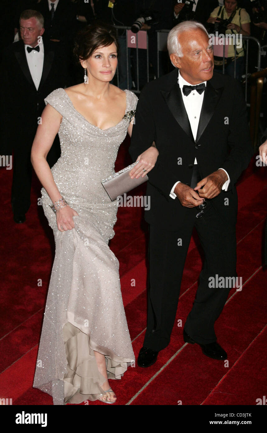May 05, 2008 - New York, NY, USA - Actress JULIA ROBERTS and designer  GIORGIO ARMANI at the arrivals for the 'Superheroes: Fashion and Fantasy'  Costume Institute Gala held at the Metropolitan