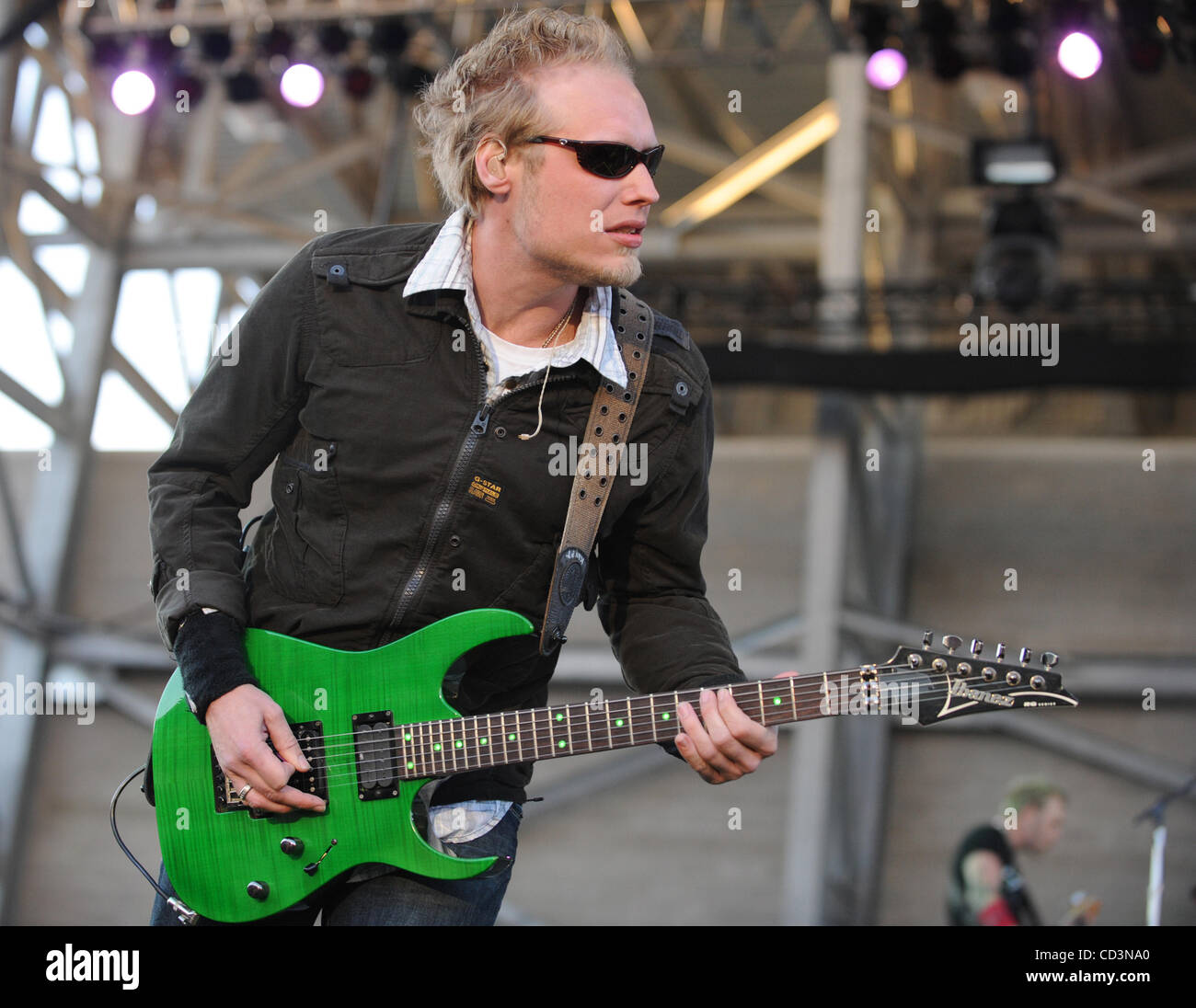 May 18 2008 Columbus Ohio Usa Guitarist Matt Roberts Of The