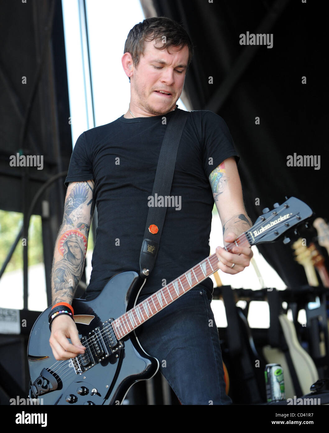 Against Me! Singer Tom Gabel: I'm Transgender – The Hollywood Reporter