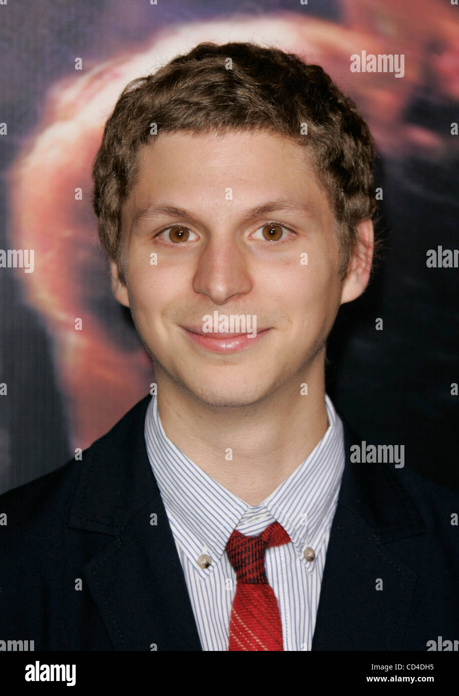 Actor michael cera hi-res stock photography and images - Alamy