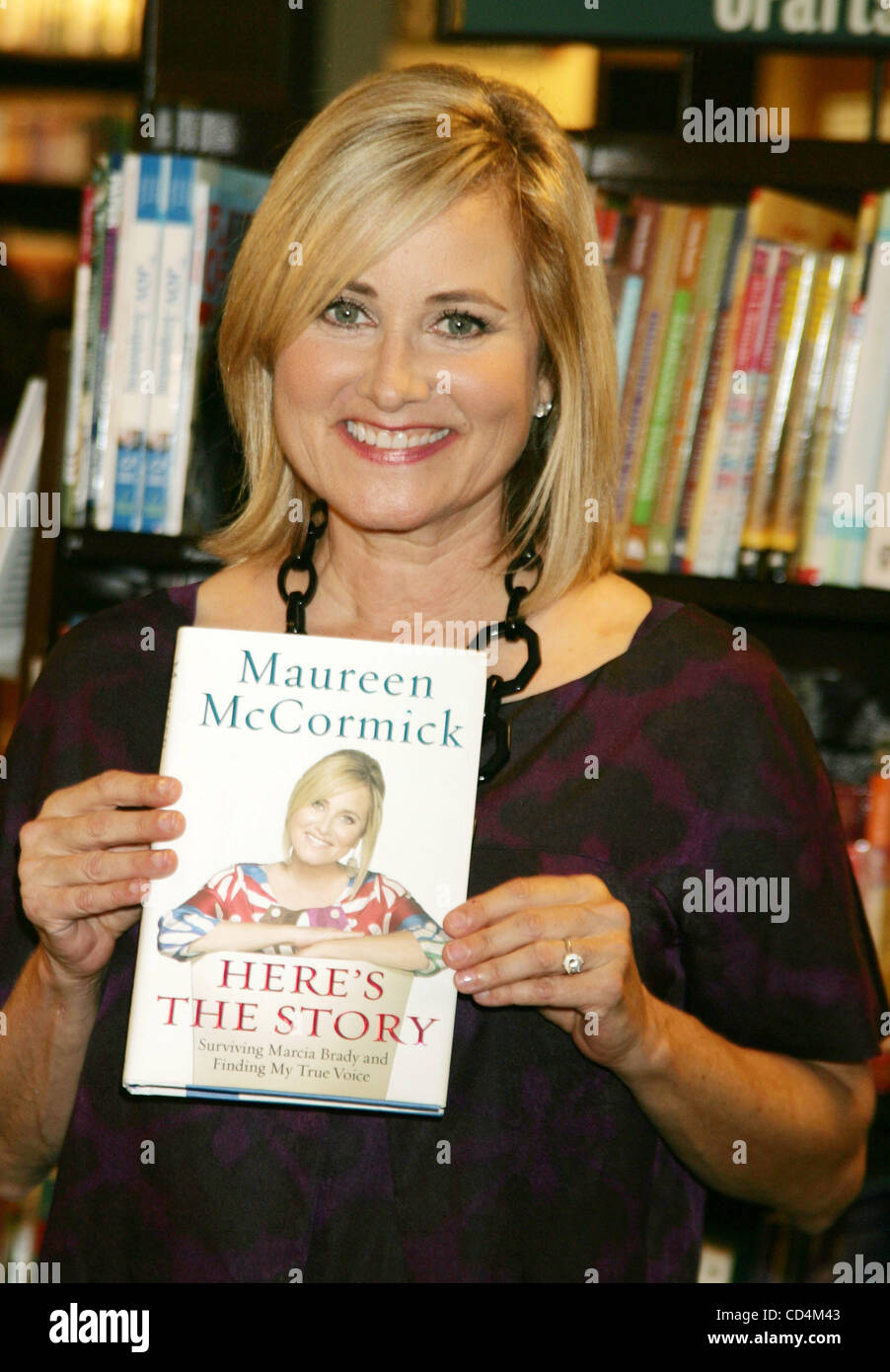 Oct 14, 2008 - New York, NY, USA - Actress from 'The Brady Bunch', MAUREEN MCCORMICK, promotes her new book 'Here's the Story: Surviving Marcia Brady and Finding My True Voice' at Barnes and Noble Fifth Avenue. (Credit Image: © Nancy Kaszerman/ZUMA Press) Stock Photo