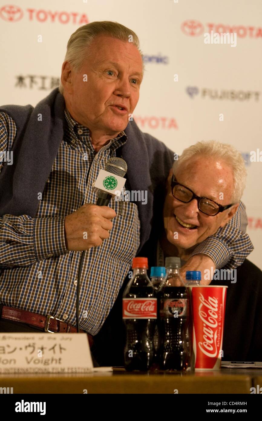 Oct 20, 2008 - Tokyo, Japan - U.S. actor and President of the Tokyo International Film Festival Jury JON VOIGHT and U.S. producer MICHAEL GRUSKOFF attends a press conference at Roppongi Hills in Tokyo, Japan. TIFF takes place from October 18 to 26 screening more than 300 films during the festival. ( Stock Photo