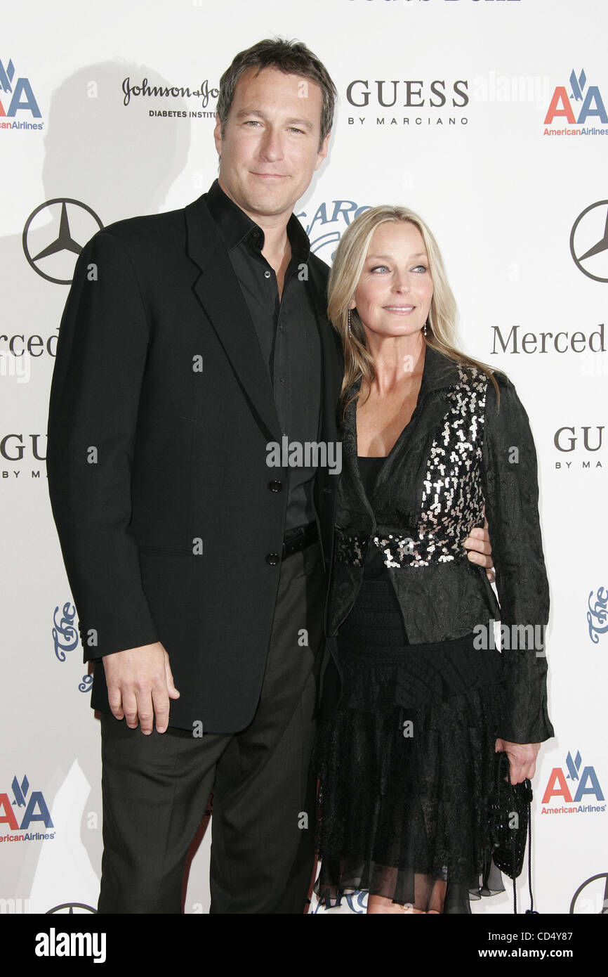 Oct 25, 2008 - Beverly Hills, California, USA - JOHN CORBETT and BO