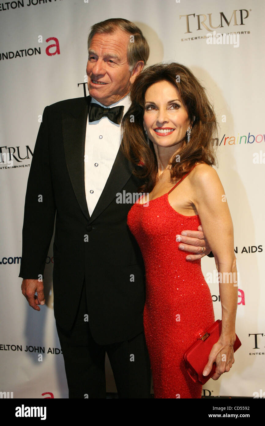 Susan lucci and husband hi-res stock photography and images - Alamy