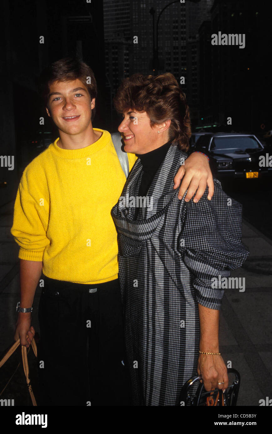 Mar. 18, 2008 - New York, New York, U.S. - JASON BATEMAN AND MOM 