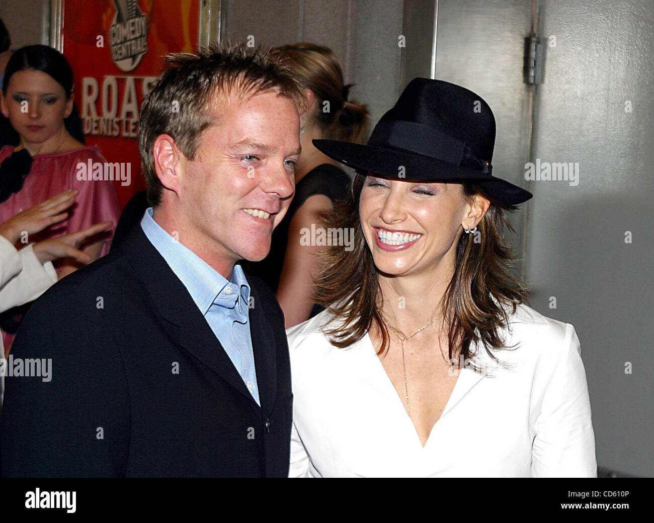 Gina gershon 2003 hires stock photography and images Alamy