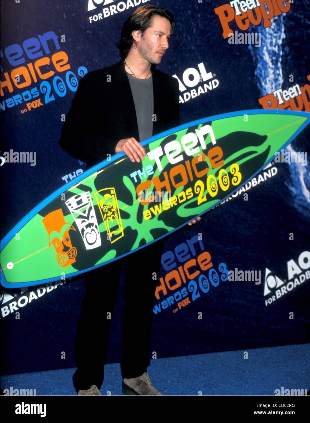 Aug. 2, 2003 - Hollywood, California, U.S. - I7854PR.2003 TEEN CHOICE ...