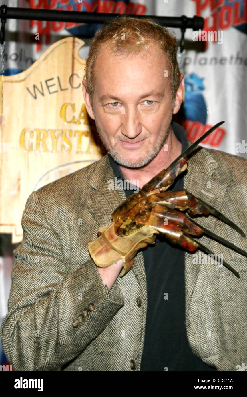 Freddy Krueger Glove High Resolution Stock Photography and Images Alamy