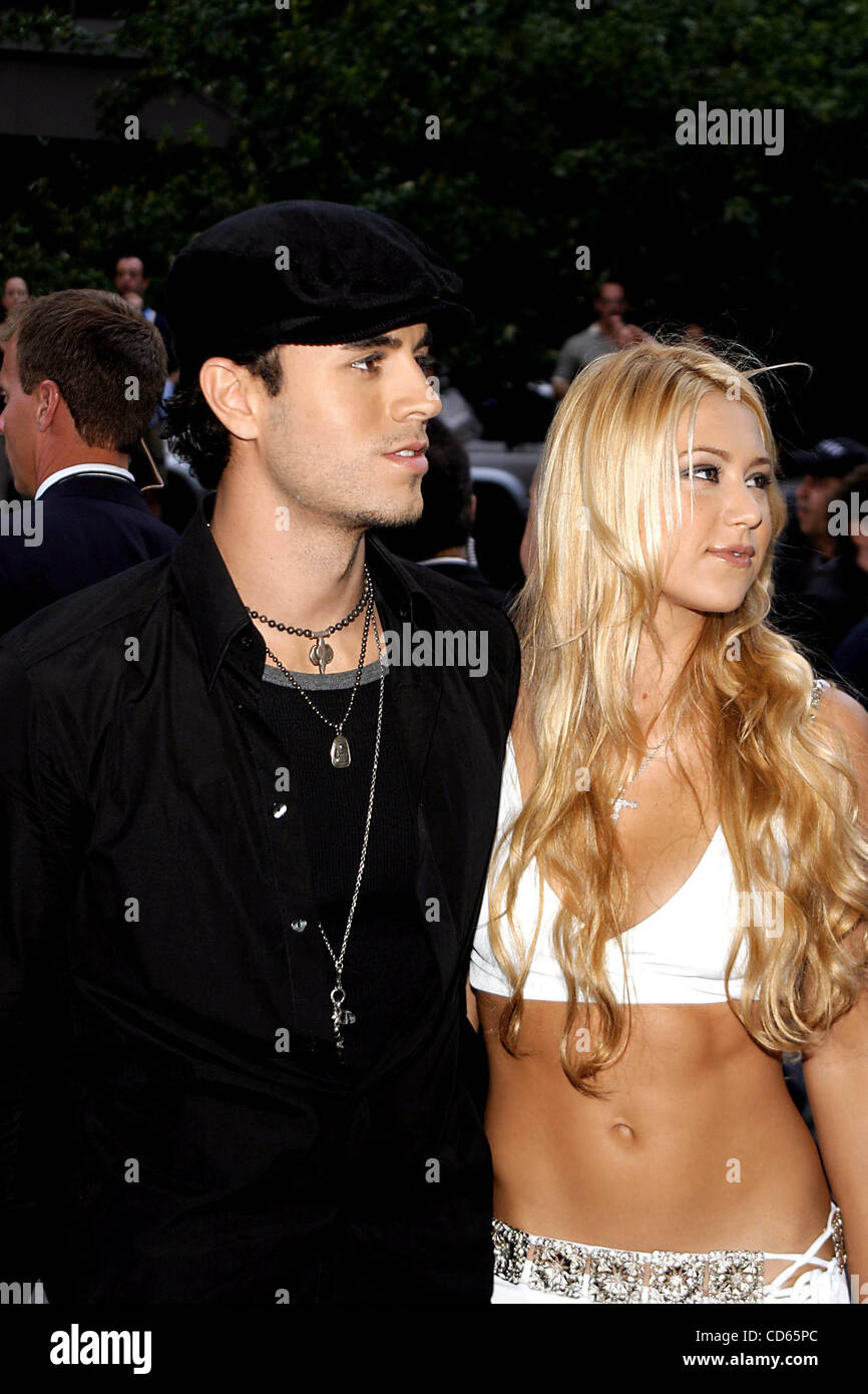 Anna kournikova, enrique hi-res stock photography and images - Alamy