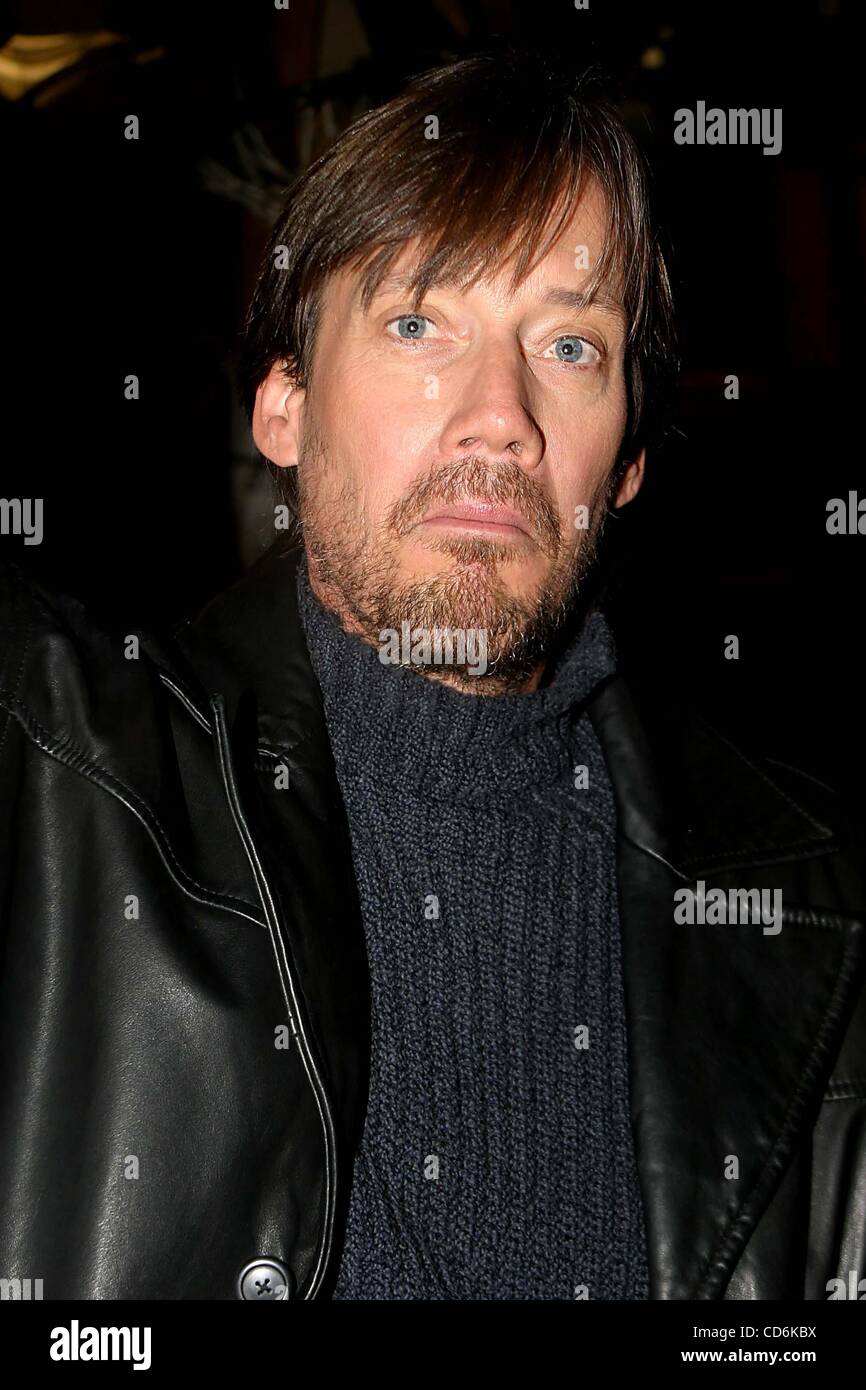 Jan. 5, 2004 - New York, New York, U.S. - K34763RM.ABC'S LIVE WITH ...