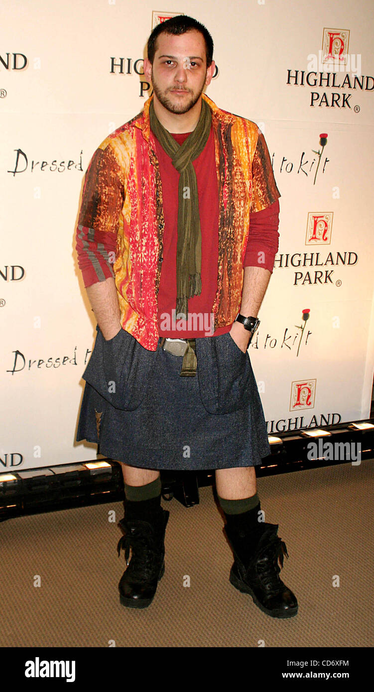 Apr. 5, 2004 - New York, New York, U.S. - K36512RM.SEAN CONNERY HOST ''DRESSED TO KILT'' HONORING THE FRIENDS OF SCOTLAND AT SOTHEBY , NEW YORK New York 04/05/2004 .  /    HOWIE NICKLESBY(Credit Image: Â© Rick Mackler/Globe Photos/ZUMAPRESS.com) Stock Photo