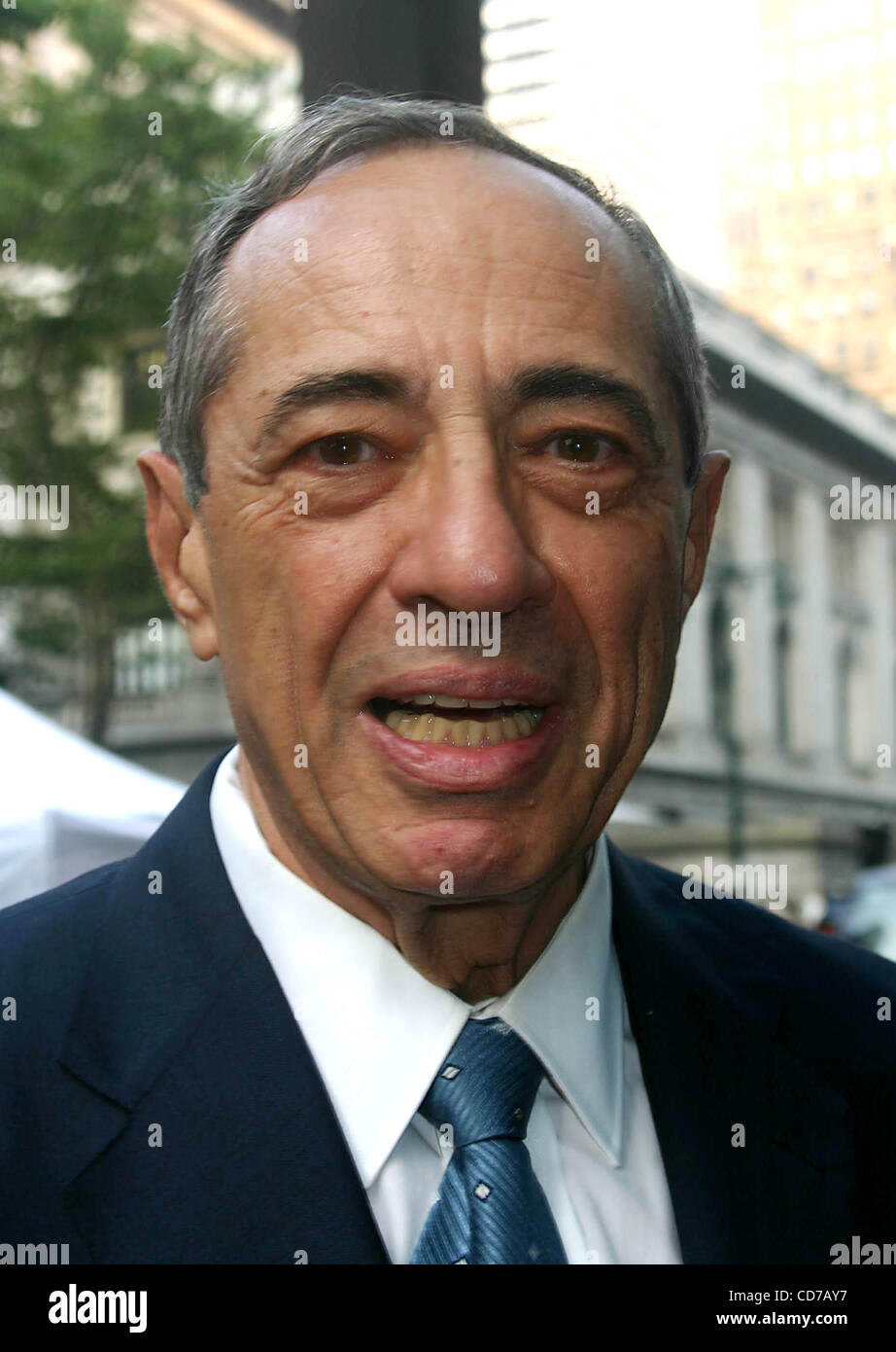 July 22, 2004 - New York, New York, U.S. - K38479ML.SPECIAL SNEAK PEAK AND RECEPTION OF ''DEADLINE'' AT THE BRYANT PARK HOTEL , NEW YORK New York  07/22/2004.  /    MARIO CUOMO(Credit Image: Â© Mitchell Levy/Globe Photos/ZUMAPRESS.com) Stock Photo