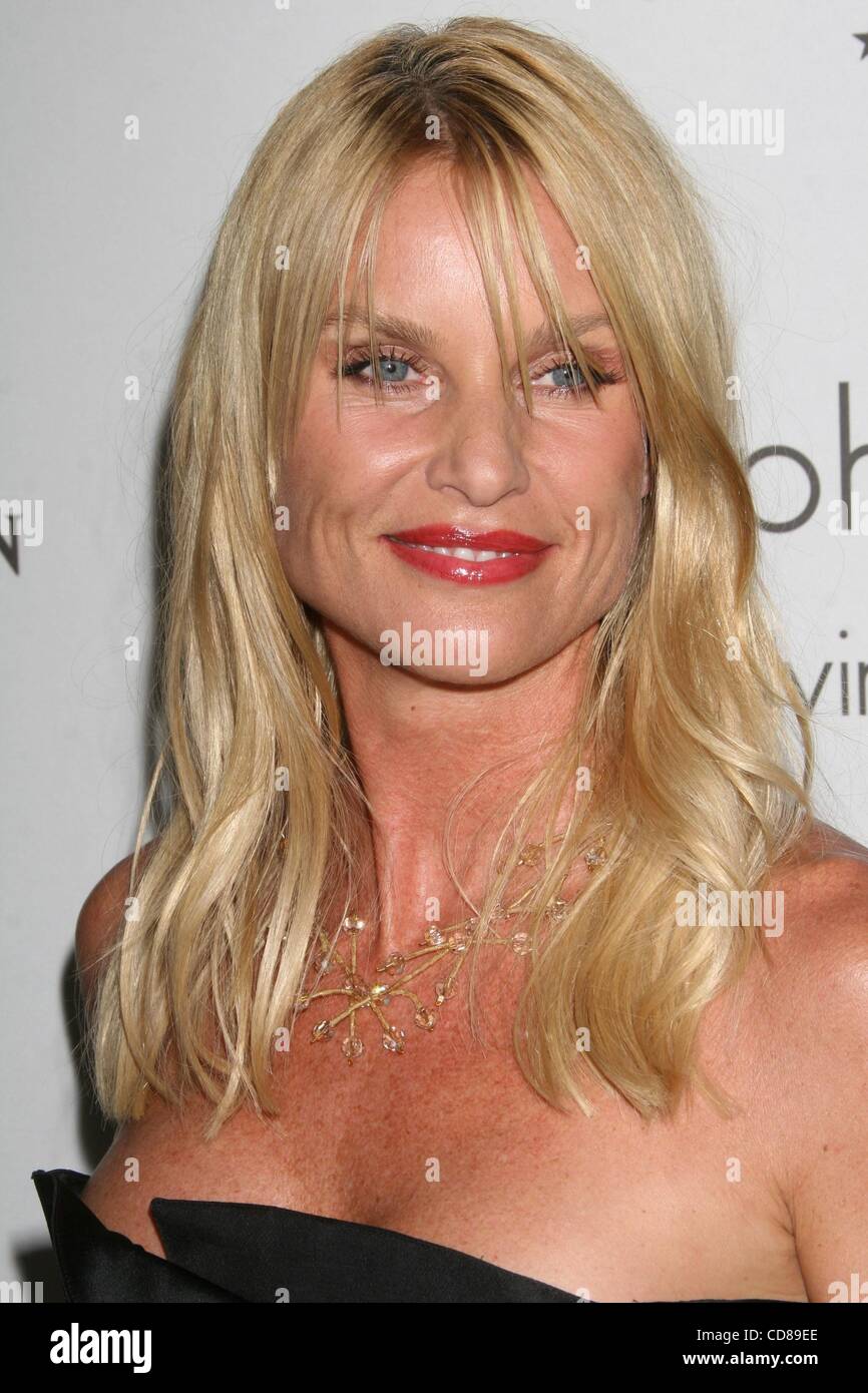 Oct 06, 2008 - Los Angeles, California, USA - Actress NICOLLETTE