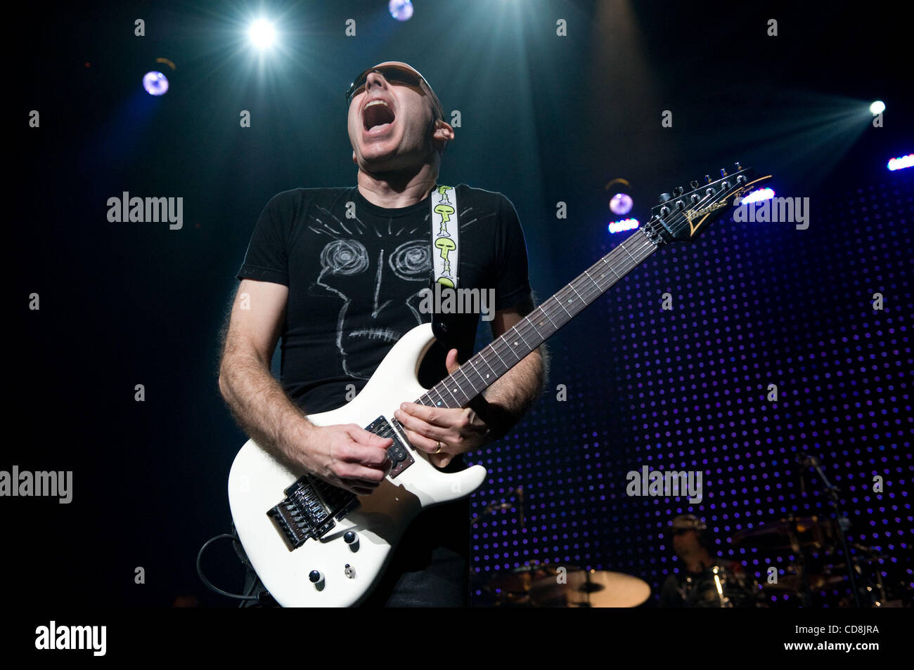 Nov 15 2008 San Francisco California Usa Joe Satriani Live At Stock Photo Alamy
