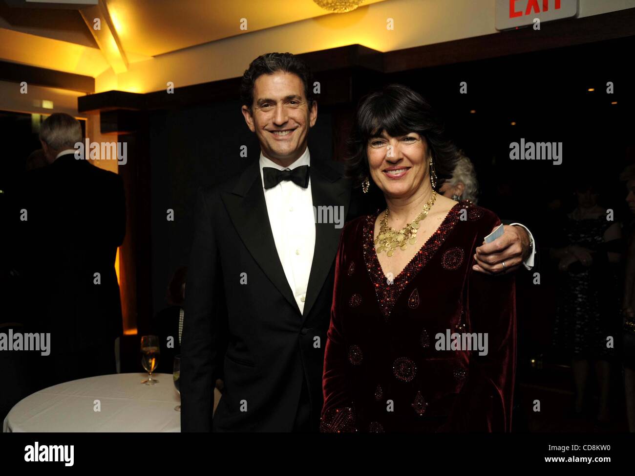 Nov. 21, 2008 - Washington, District of Columbia, U.S. - 11/21/08 The National Press Club-Washington DC..Christiane Amanpour of CNN receives the 4th Estate Award from the NPC.It  is the highest honor given by the club  to a journalist. Amanpour to pose with her husband, James Rubin .   -   2008..I13 Stock Photo