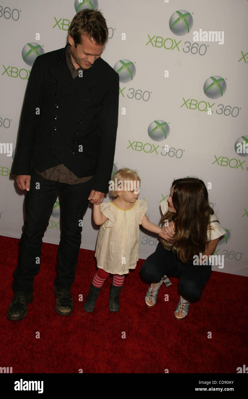 Gabriel Macht And Their Daughter Hi Res Stock Photography And Images Alamy