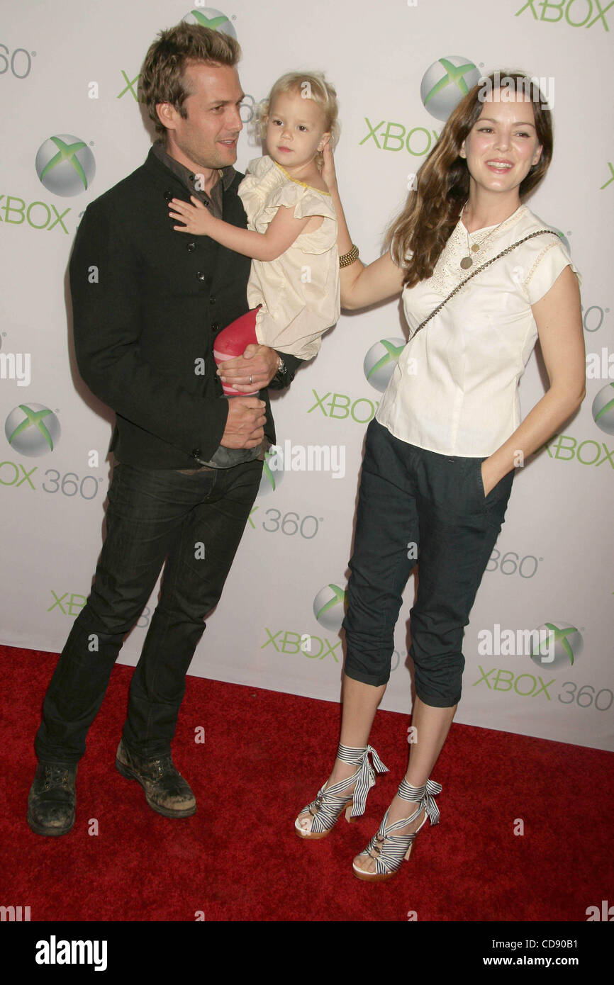 Gabriel Macht And Their Daughter High Resolution Stock Photography And Images Alamy Gabriel Macht And Their Daughter High Resolution Stock Photography And Images Alamy
