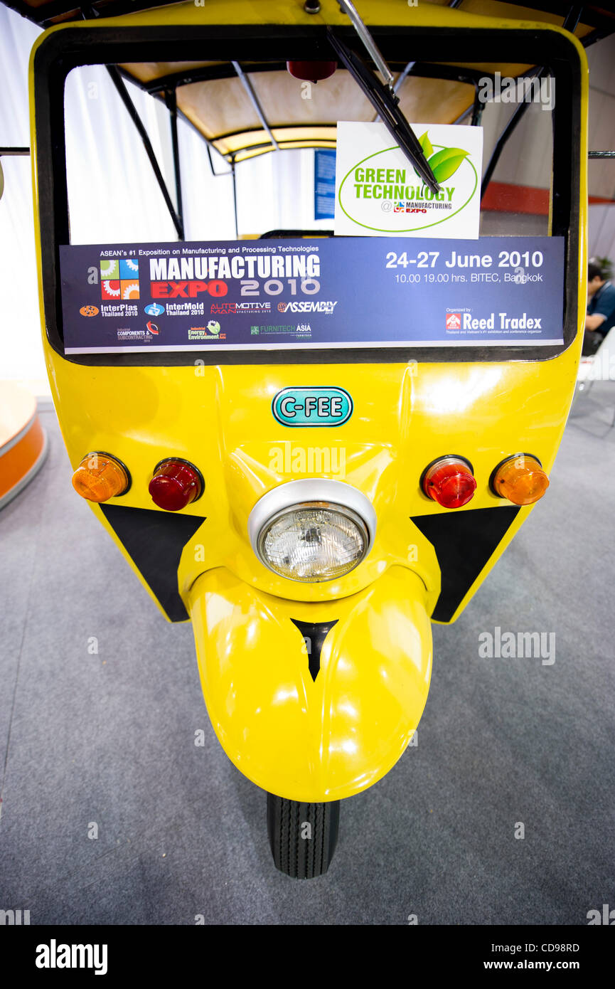 Solar powered rickshaw deals