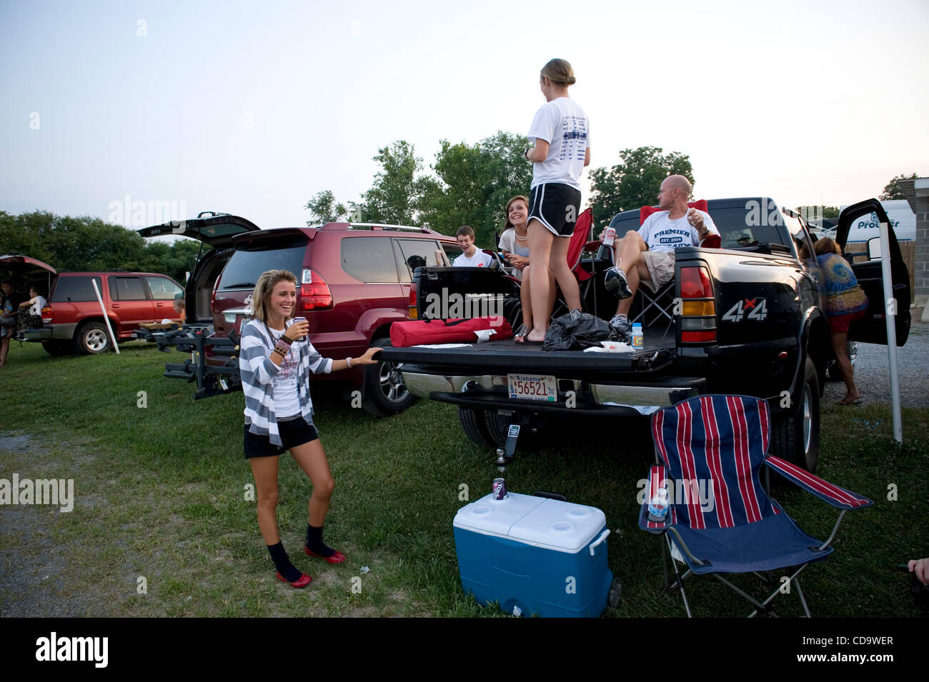 Drive ins hires stock photography and images Alamy