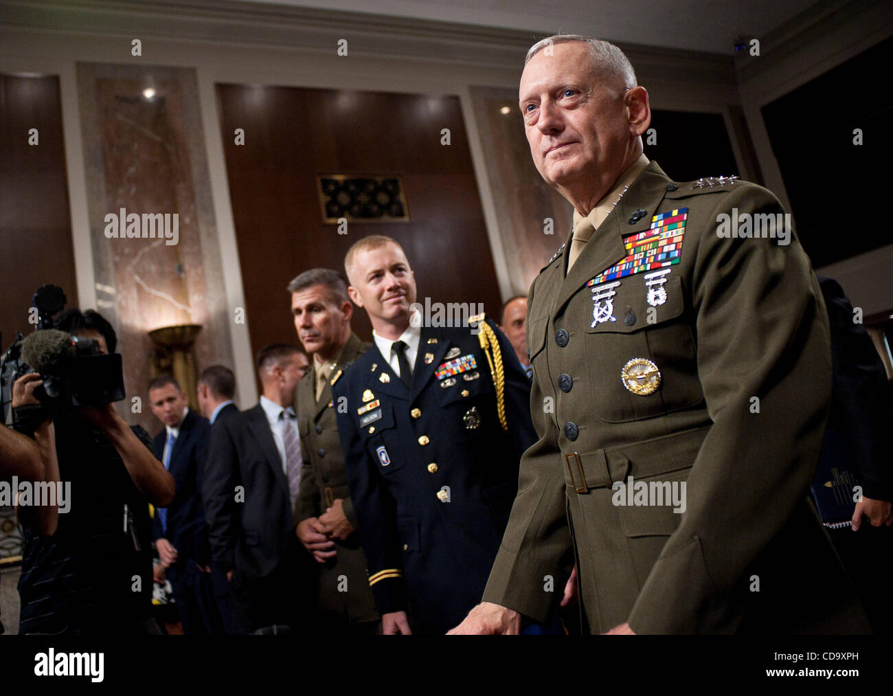 Marine Gen James Mattis Stock Photos & Marine Gen James Mattis Stock ...