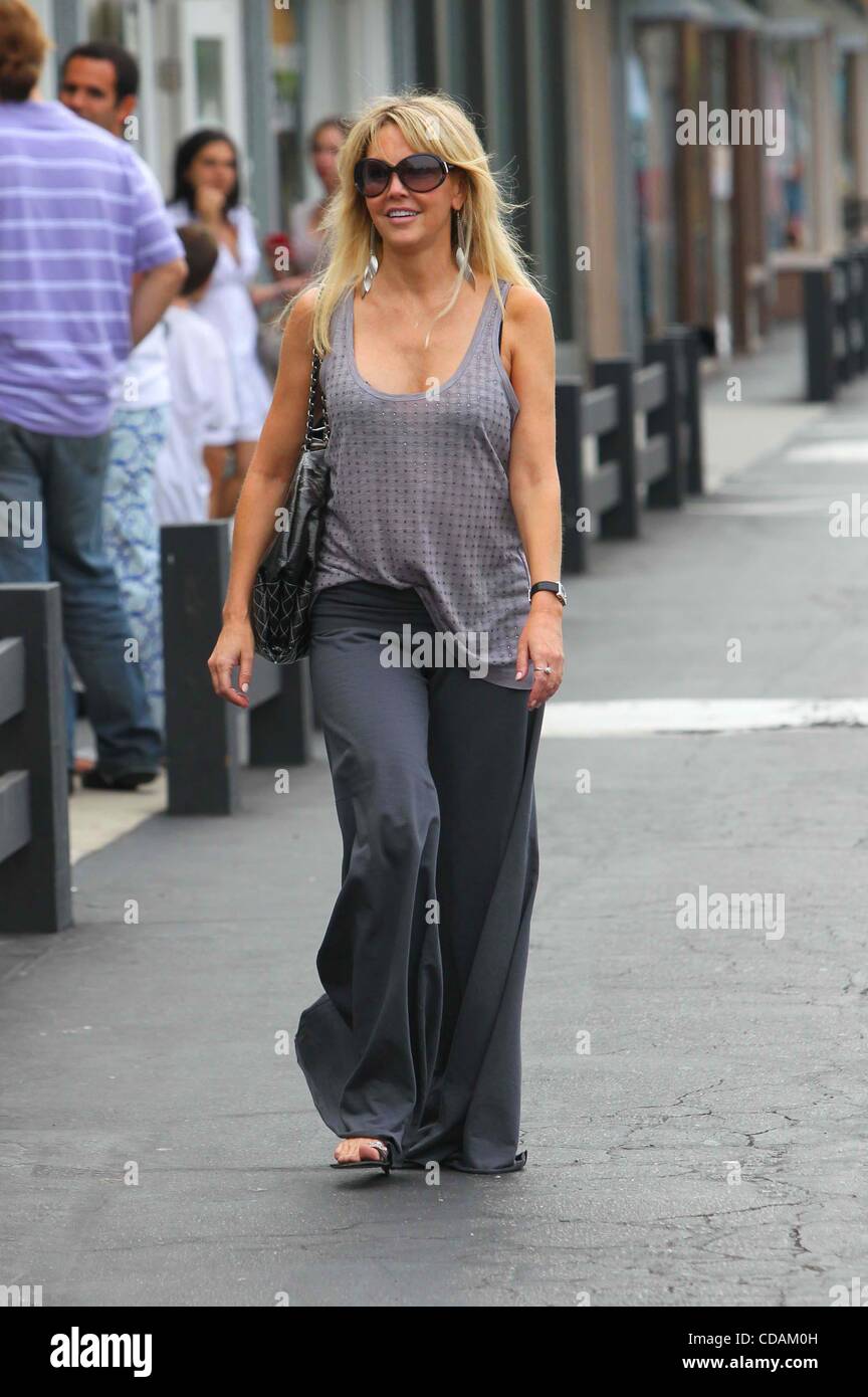 Sep. 05, 2010 - Los Angeles, California, U.S. - HEATHER LOCKLEAR.enjoys ...