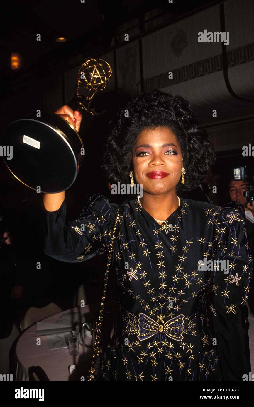 I5537 Oprah Winfrey 1989 Oprahwinfreyretro Credit Image â Judie Burstein Globe Photos I5537 Oprah Winfrey 1989 Oprahwinfreyretro Credit Image â Judie Burstein Globe Photos