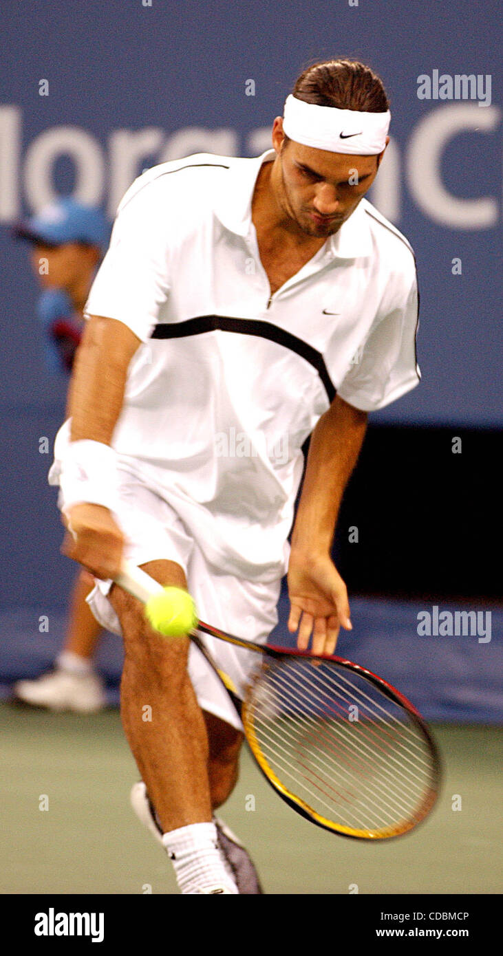ROGER FEDERER.K32546AR .2003 US OPEN TENNIS AT ARTHUR ASHE STADIUM IN