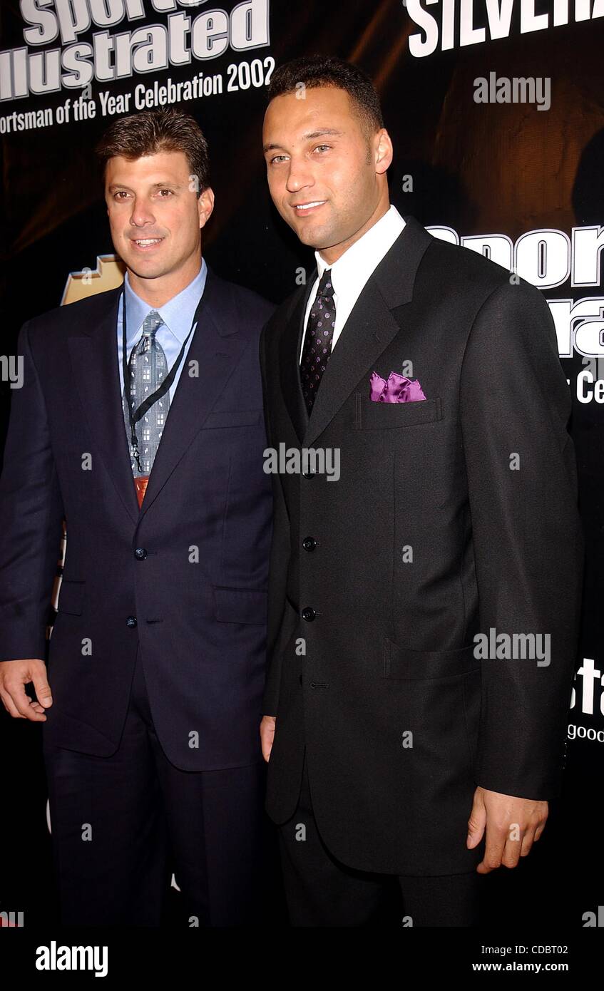 K28005AR   SD1210.SPORTSMAN OF THE YEAR PARTY, SPONSORED BY SPORTS ILLUSTRATED.TINO MARTINEZ AND DEREK JETER.TAO, 42 EAST 58 TH STREET, NEW YORK New York.    /   2002(Credit Image: Â© Andrea Renault/Globe Photos/ZUMAPRESS.com) Stock Photo