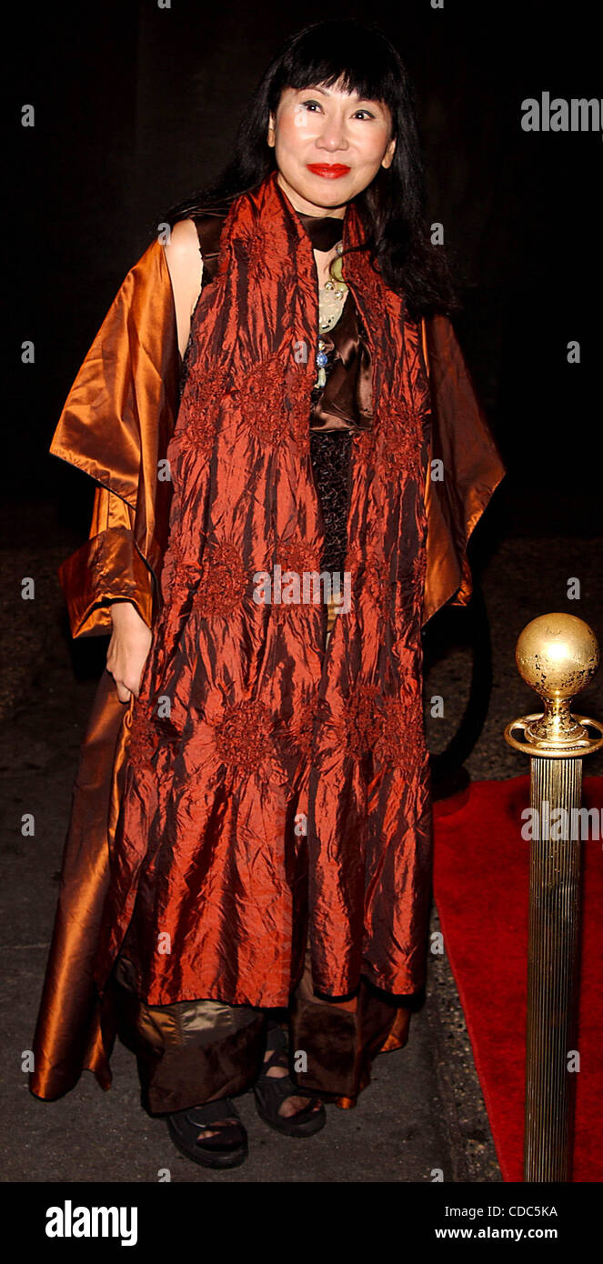 Amy tan hi-res stock photography and images - Alamy