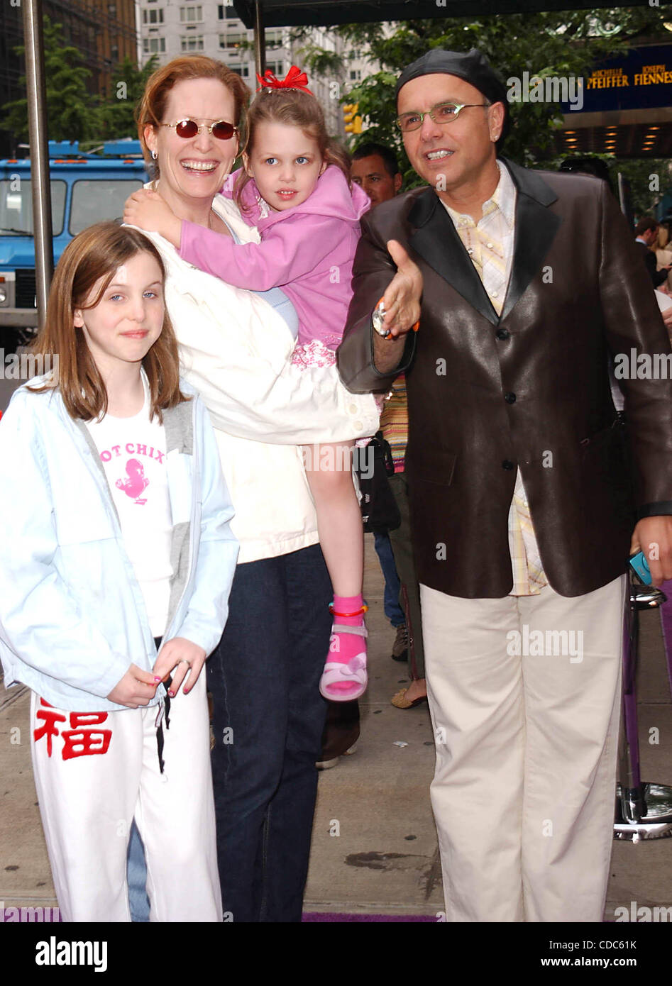 Sinbad with family hi-res stock photography and images - Alamy