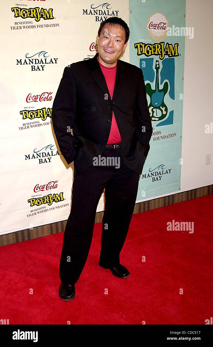 Ming tsai hi-res stock photography and images - Alamy