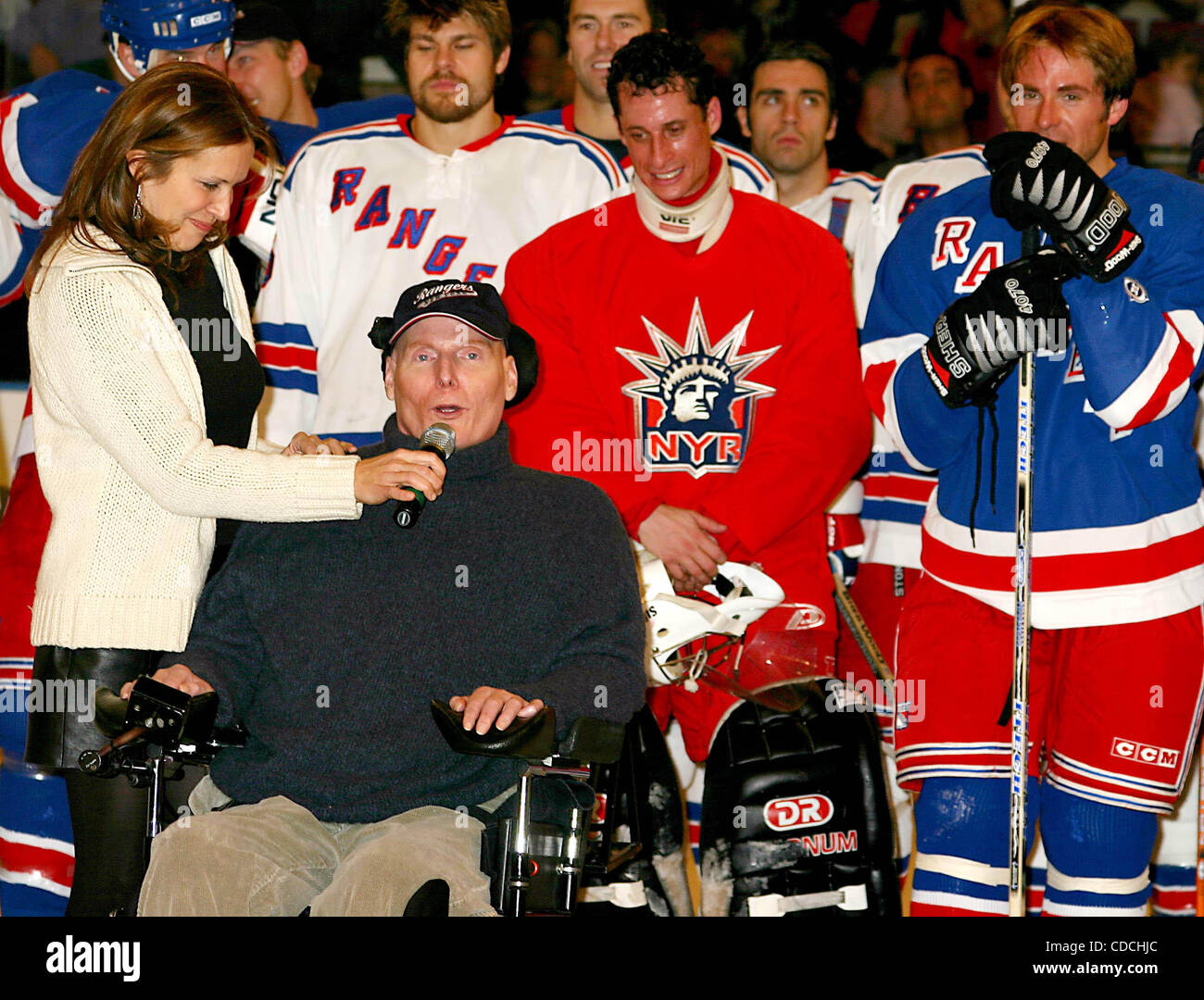 K35139ML.SUPERSKATE VI.A CELEBRITY HOCKEY EVENT TO BENEFIT RANGERS ...