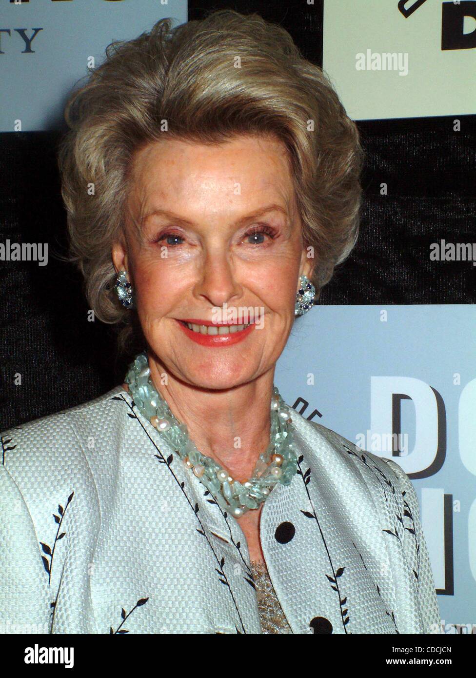 Dina merrill hi res stock photography and images Alamy