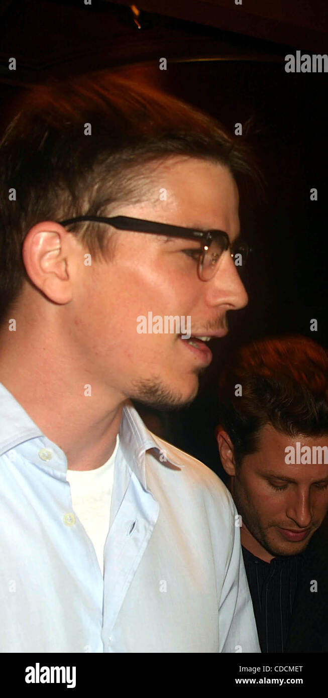 K38572ML.OPENING NIGHT OF ''AFTER THE FALL'' AT THE AMERICAN AIRLINES THEATRE , NEW YORK New York  07/29/2004.  /    JOSH HARTNETT(Credit Image: Â© Mitchell Levy/Globe Photos/ZUMAPRESS.com) Stock Photo