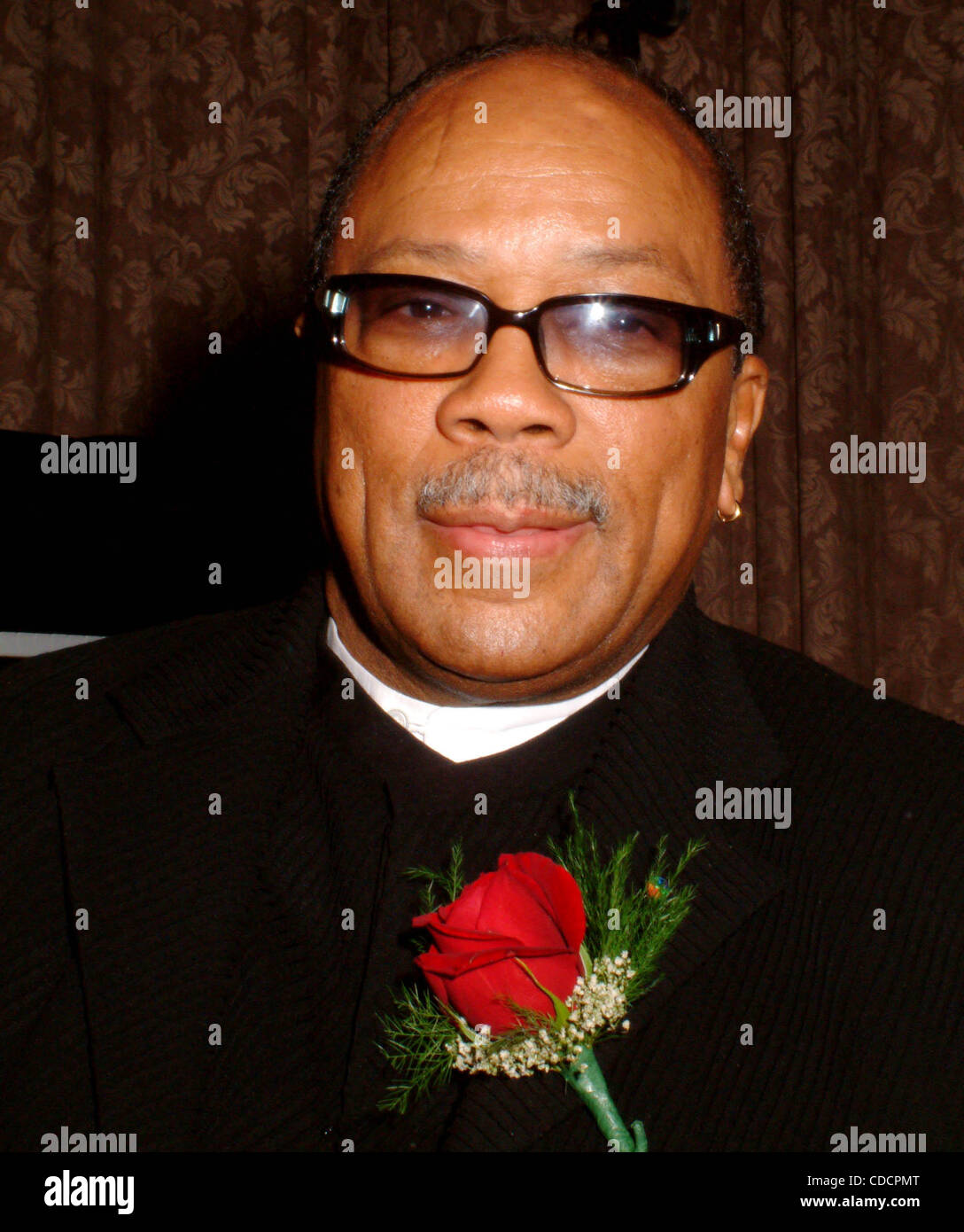 K34108ML.ONE HUNDRED BLACK MEN INC..24TH ANNUAL BENEFIT GALA HONORING QUINCY JONES, RUBY DEE AND OSSIE DAVIS AND THE DANCE THEATRE OF HARLEM AT THE NEW YORK HILTON AND TOWERS IN NEW YORK New York.11/13/2003.  /    2003.(Credit Image: Â© Mitchell Levy/Globe Photos/ZUMAPRESS.com) Stock Photo