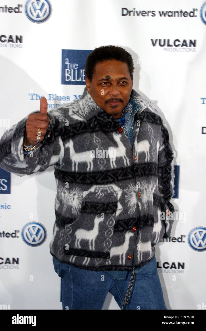 Aaron neville hi-res stock photography and images - Alamy