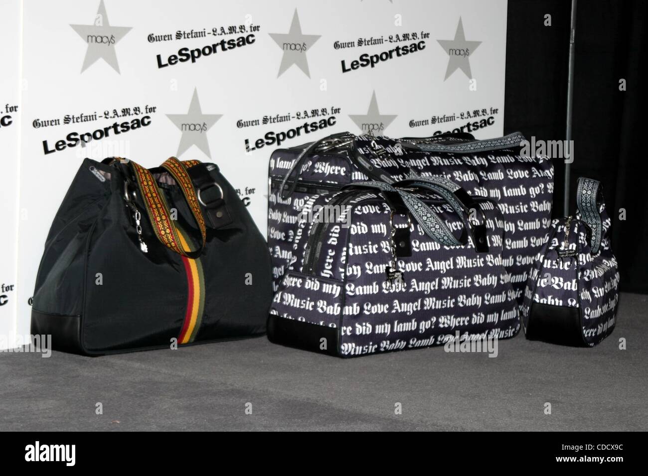Gwen Stefani L.A.M.B. LeSportac Band Tote Bag Purses Zimbabwe | Ubuy