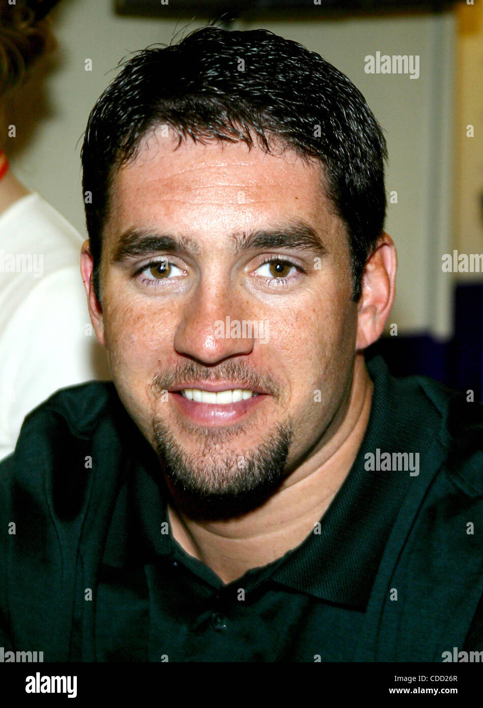 Elliott sadler hi-res stock photography and images - Alamy