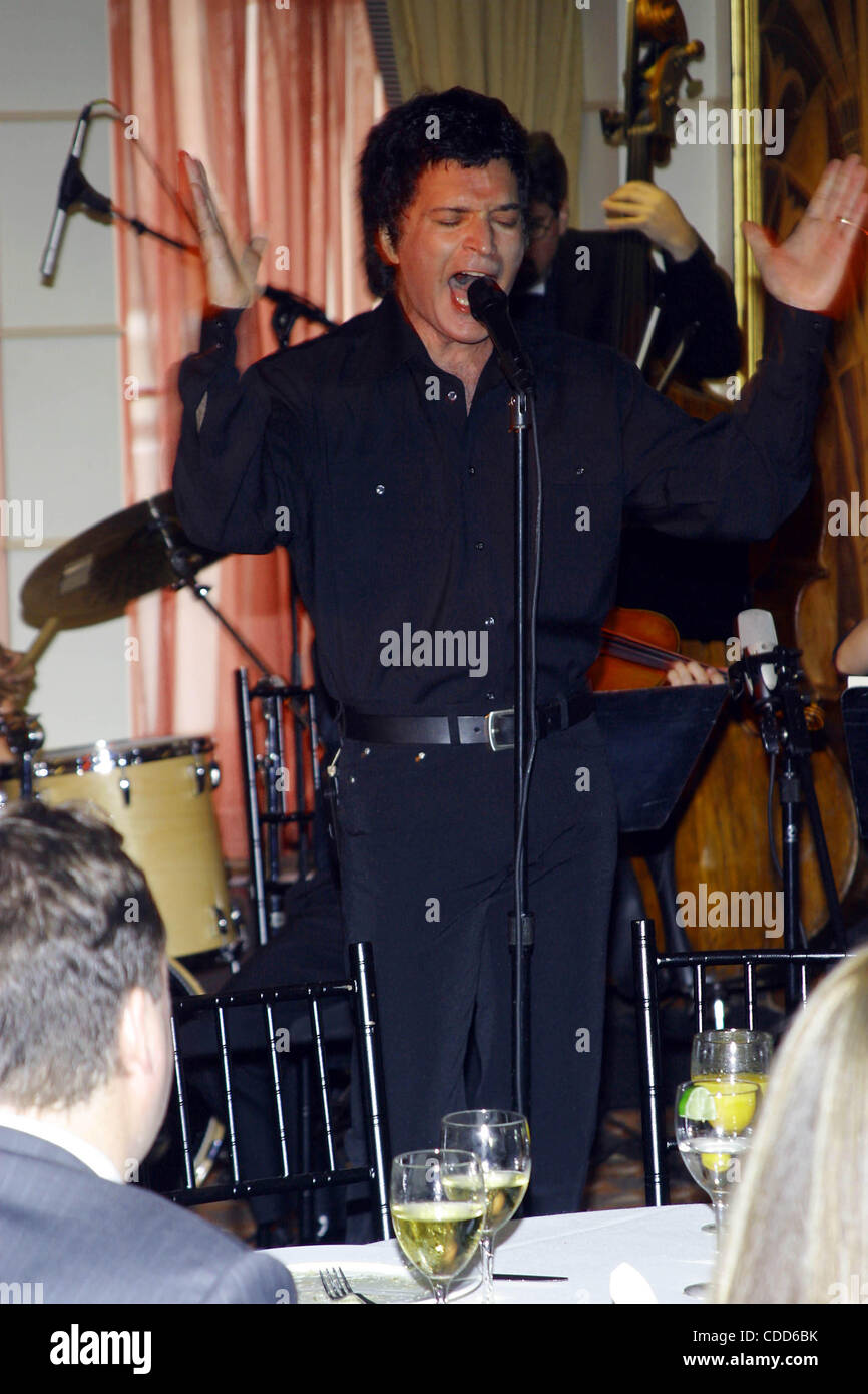 Gino vannelli hi-res stock photography and images - Alamy