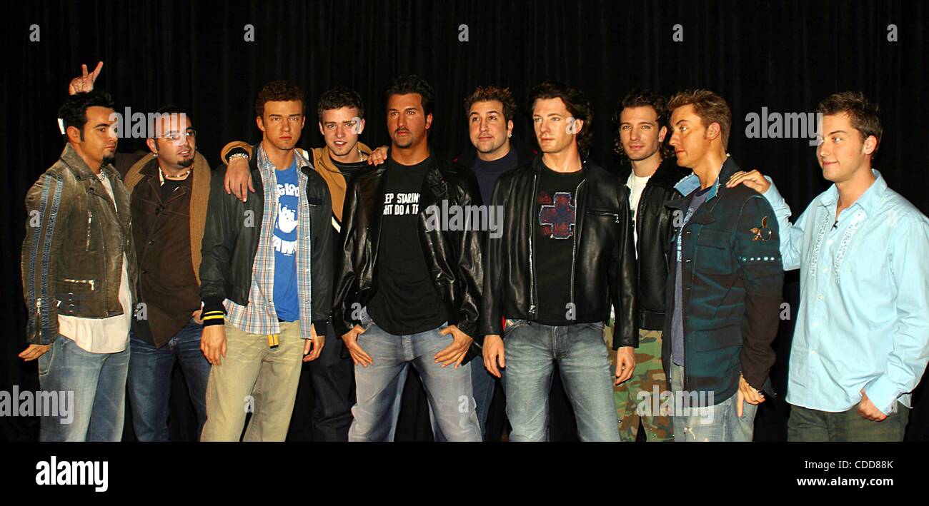Jan. 1, 2011 New York, New York, U.S. K28025RM SD1211.NSYNC UNVEILS WAX FIGURES AT MADAME