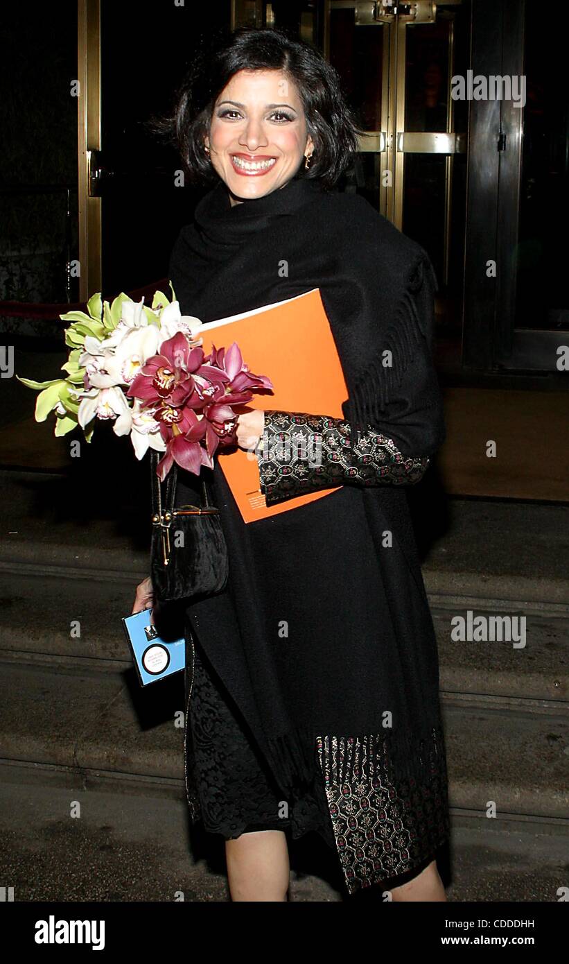 Jan. 1, 2011 - New York, New York, U.S. - SAUNDRA SANTIAGO.K30166RM.DEPARTURES FROM AN AFTER PARTY PERFORMANCE OF THE PLAY ''NINE'' TO BENEFIT THE (ROUNDABOUT) THEATRE AT CIPRIANI'S IN NEW YORK New York.4/21/2003.  /    2003(Credit Image: Â© Rick Mackler/Globe Photos/ZUMAPRESS.com) Stock Photo