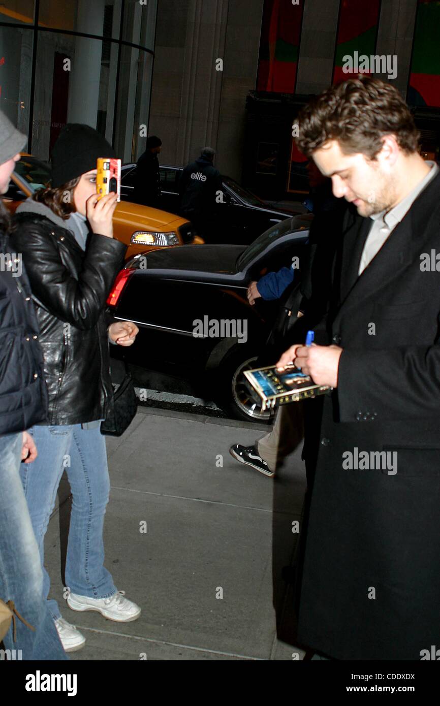 Jan. 1, 2011 - New York, New York, U.S. - K29566RM SD0311.JOSHUA ...