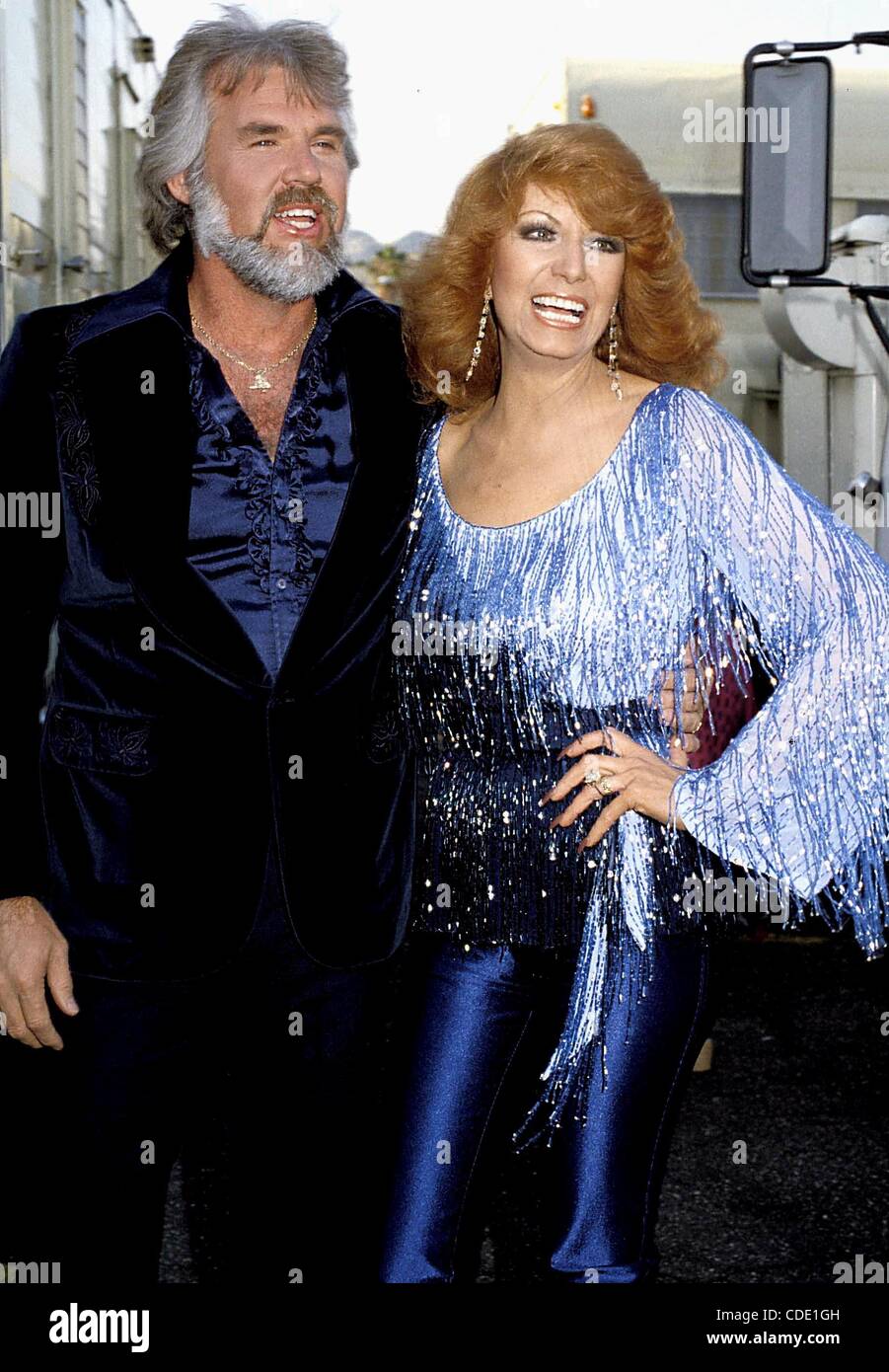 Kenny rogers dottie west hi-res stock photography and images - Alamy