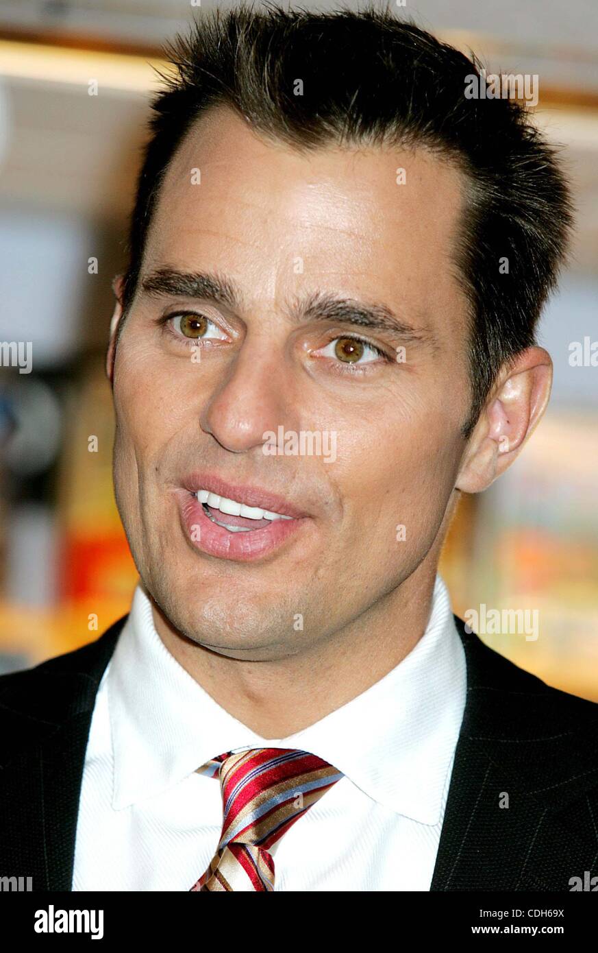 Jan. 29, 2011 - New York, New York, U.S. - K39161RM.BILL RANCIC SIGN'S ...