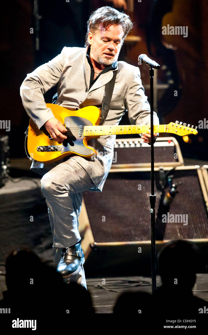 John cougar mellencamp hi-res stock photography and images - Alamy